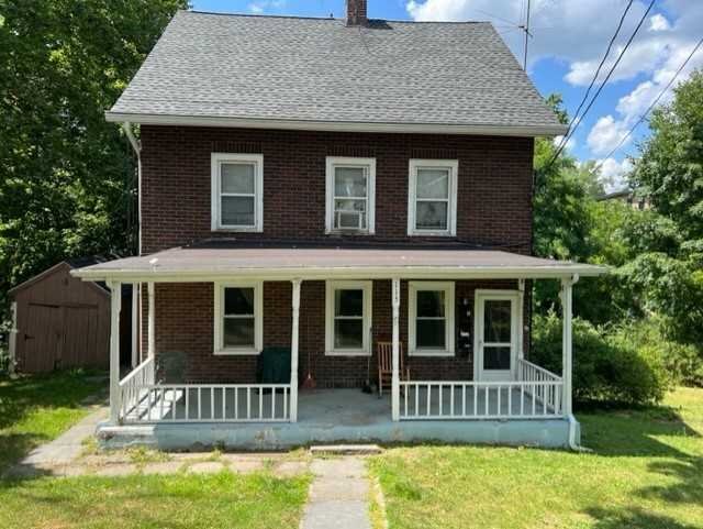 Primary Photo - 115 Spring Valley St
