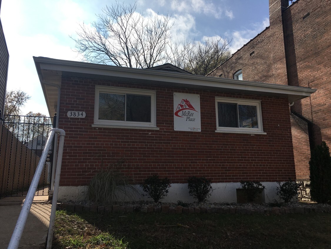 Foto principal - 3834 McRee Ave