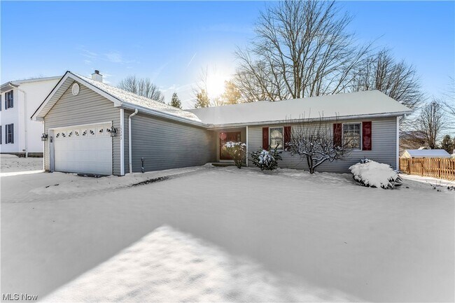 Building Photo - 15343 Sassafras Dr