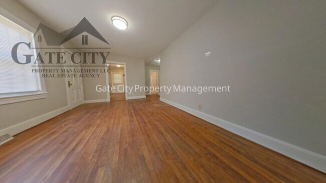 Foto del edificio - 227 Oakhurst St