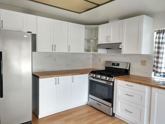 Foto del edificio - Charming Condo-Port Huemene
