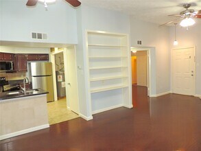Building Photo - 10555 Turtlewood Ct