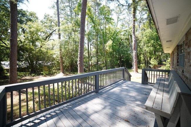 Building Photo - 2308 Vincent Dr