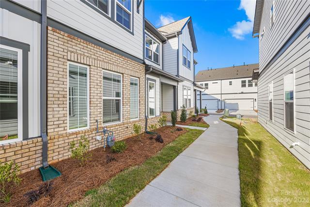 Building Photo - 5726 Rivulet Wy