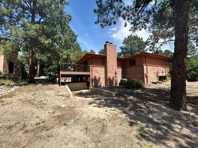 Building Photo - Single Family Home