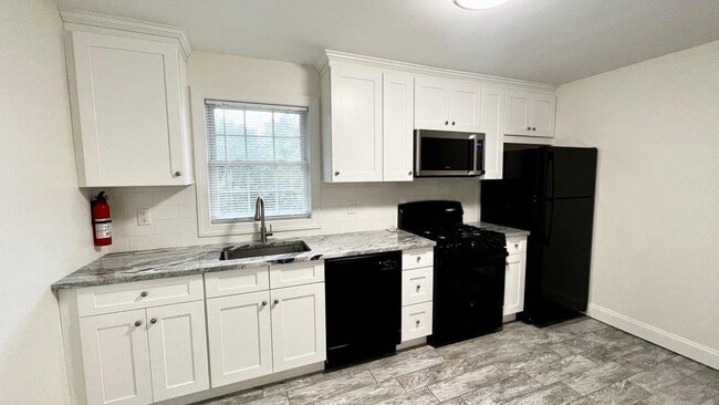 Building Photo - 1253 Yardville Allentown Rd