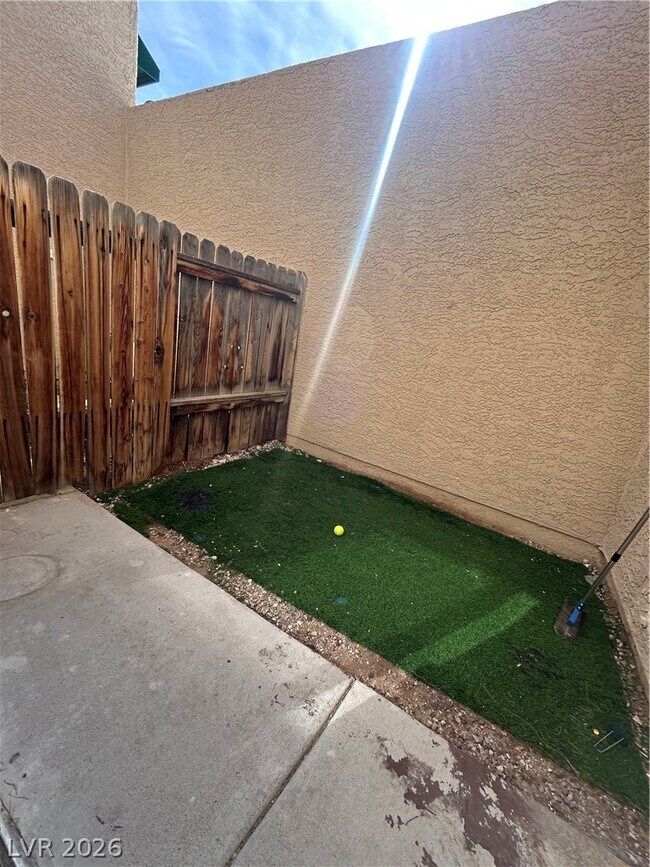 Foto del edificio - 6750 Del Rey Ave