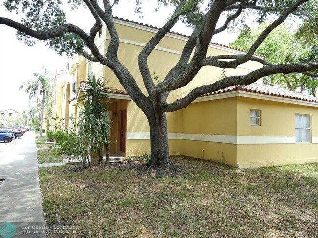 Building Photo - 4032 NW 90th Ave