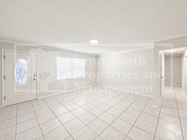 Foto del edificio - 632 Cortez St
