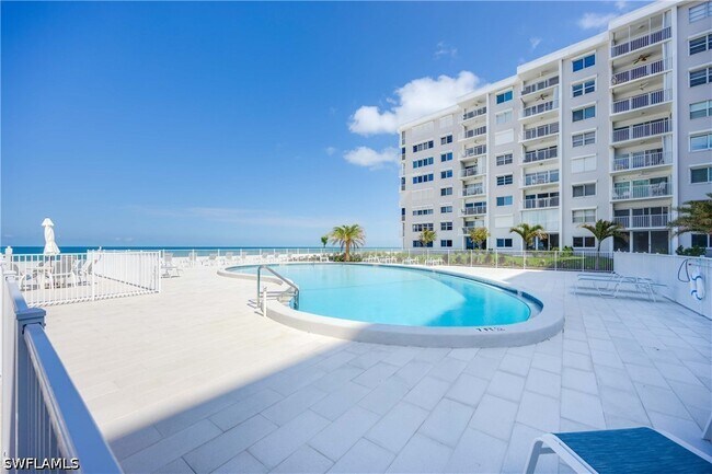 Foto del edificio - 3443 Gulf Shore Blvd N
