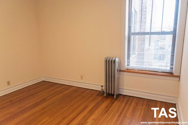 Building Photo - 5126 S University Ave