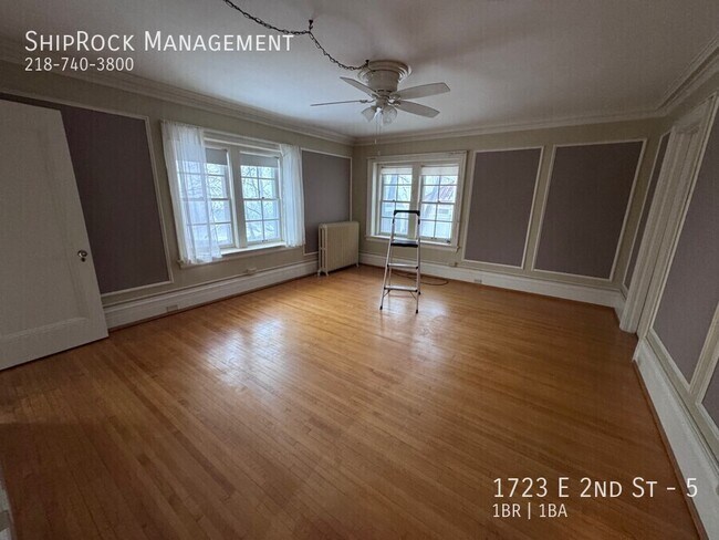 Foto del edificio - 1723 E 2nd St