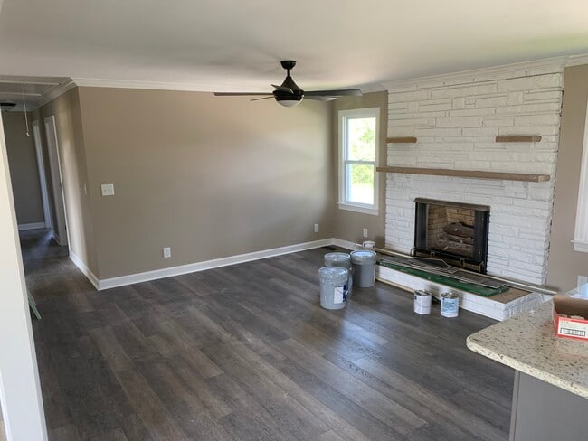 Building Photo - 1130 Hartsville Pike