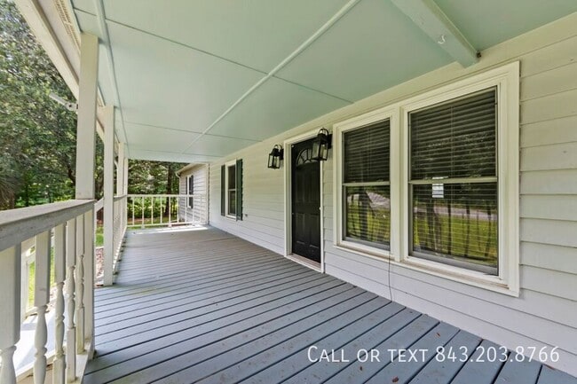 Building Photo - 1966 Suzanne St