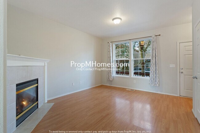 Foto del edificio - Three Bedroom Home in Aloha w/ Forest Like Surrounding!