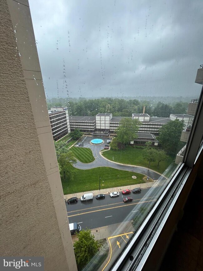 Foto del edificio - 4515 Willard Ave