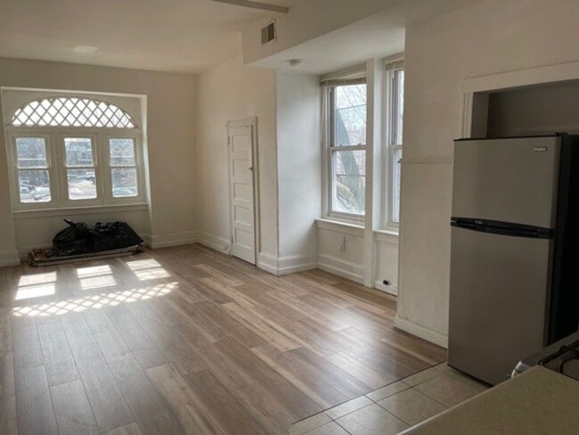 Photo - 7137 Chew Ave Apartment