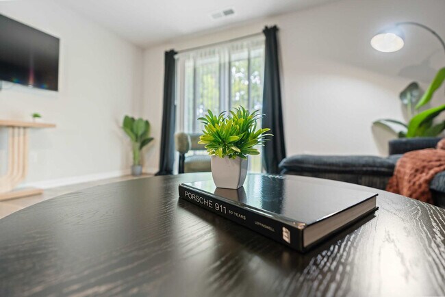 Foto del edificio - 10227 Chatham Run Ln