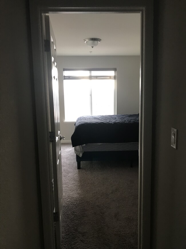 Entry to Bedroom - 3100 Cityview Ter