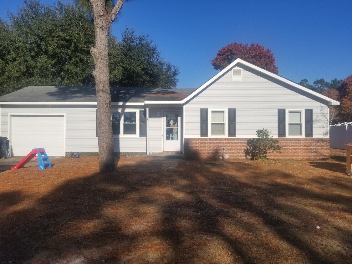 Foto principal - 109 Crown Point Rd