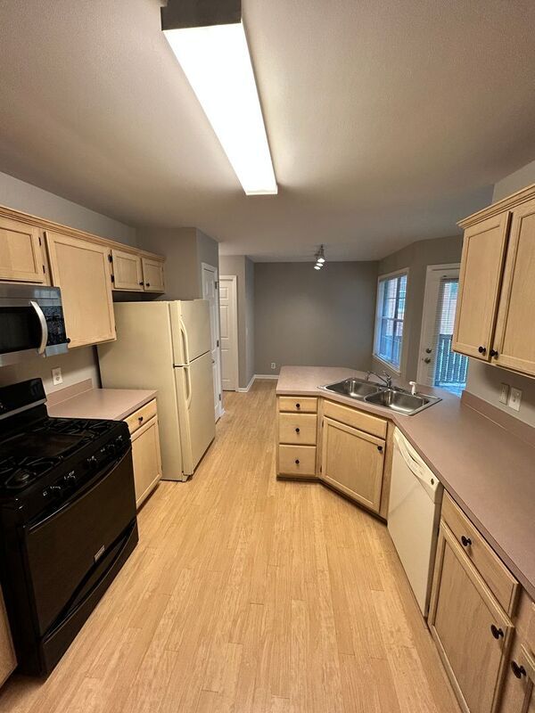 Building Photo - 4768 Crystal Brook Dr