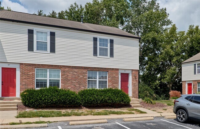 Foto del edificio - 61 Woodlake Ct