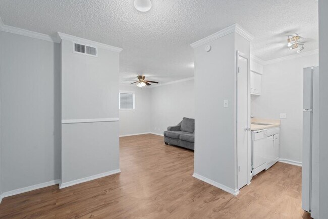 Foto del edificio - 4103 Speedway