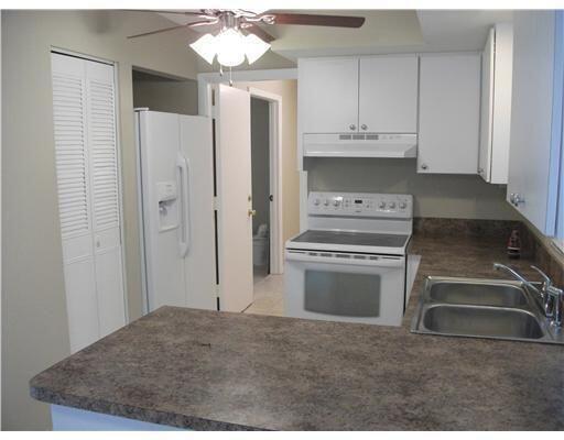 Foto del edificio - 276 NE Summer Rd
