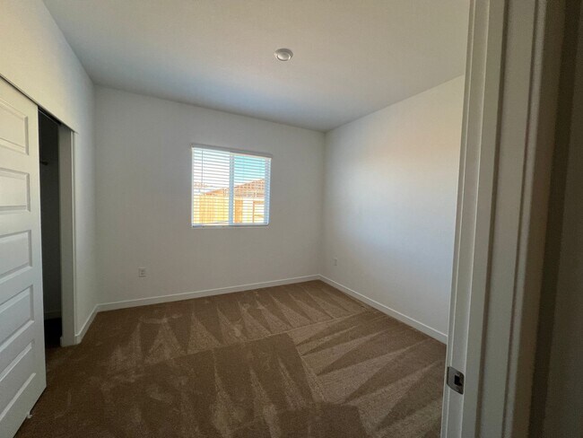 Building Photo - 4301 Arctic Tern Cir