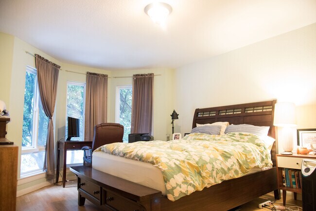 Bedroom - 1115 Fell St