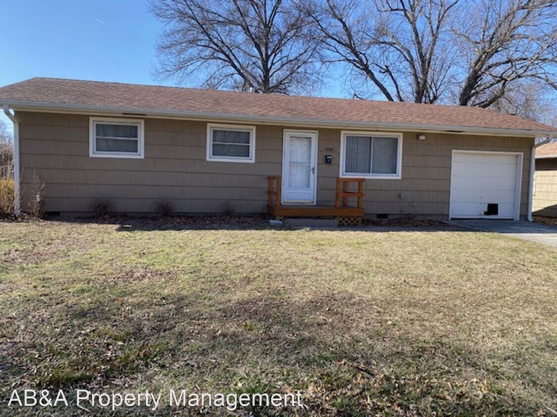 3 br, 1 bath House 1606 S. Oronogo House Rental in Webb City, MO