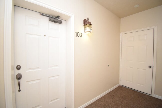 Photo - 1255 Wolf Hollow Lane #103 House