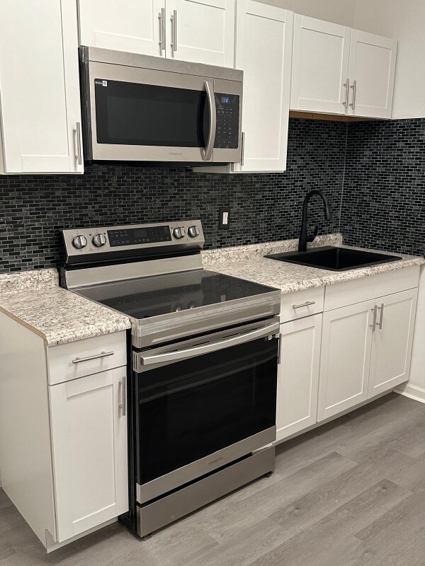 Building Photo - 5 Orta Ct