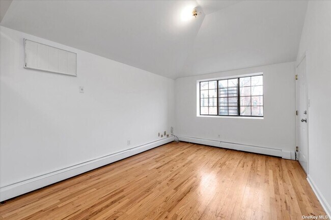 Foto del edificio - 15-44-44 126th St