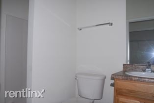 Building Photo - 3 br, 2 bath Duplex - 5431 Quail Creek Cir
