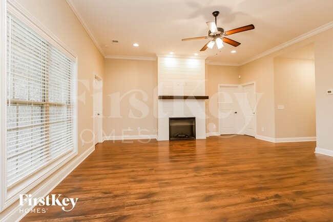 Foto del edificio - 784 Jersey Dr