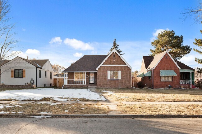 Foto del edificio - North Park Hill Bungalow!