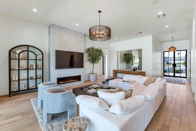 Building Photo - Rates Vary: $14,995 - $29,995