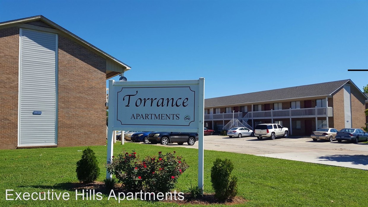 Primary Photo - 4428-4428 Torrance Dr NW
