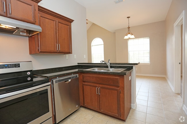 2 BD, 2 BA - 1,096 SF - Las Misiones