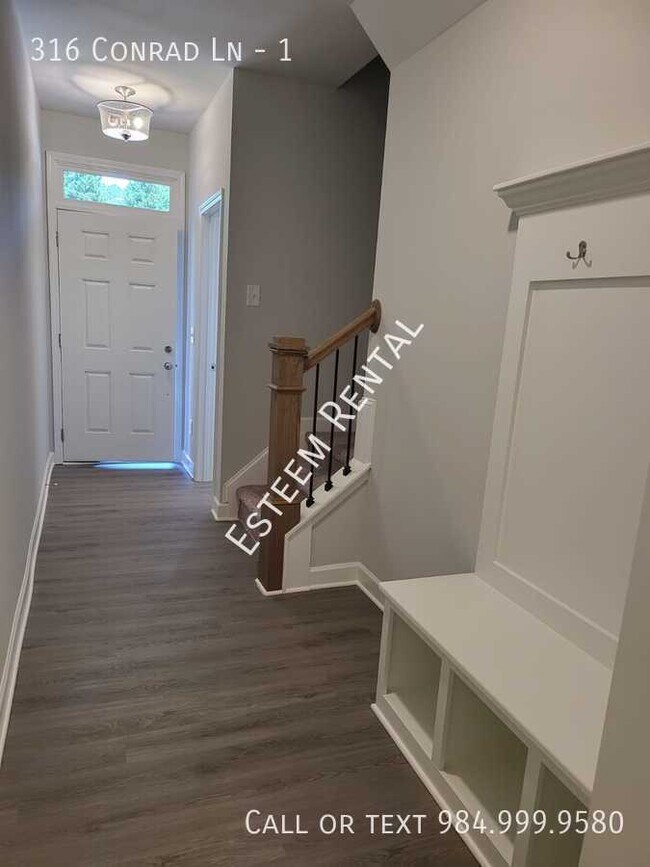 Foto del edificio - 316 Conrad Ln
