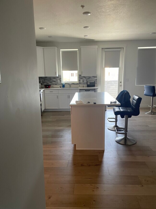 Foto del edificio - 761 W Blue Magic Ln