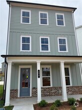 Building Photo - 608 Devon Aly