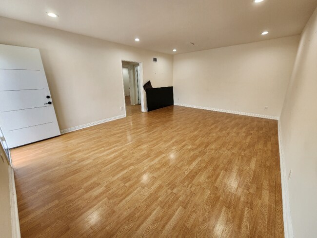 Foto del edificio - 17606 Horace St