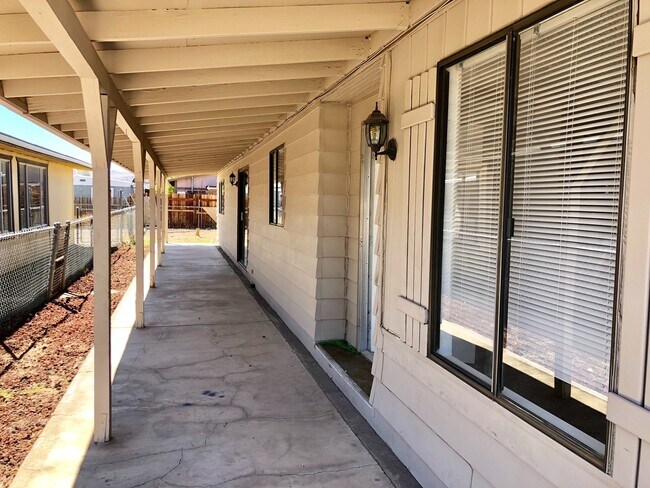 Foto del edificio - Spacious 2 Bedroom 2 Bath Home near River!