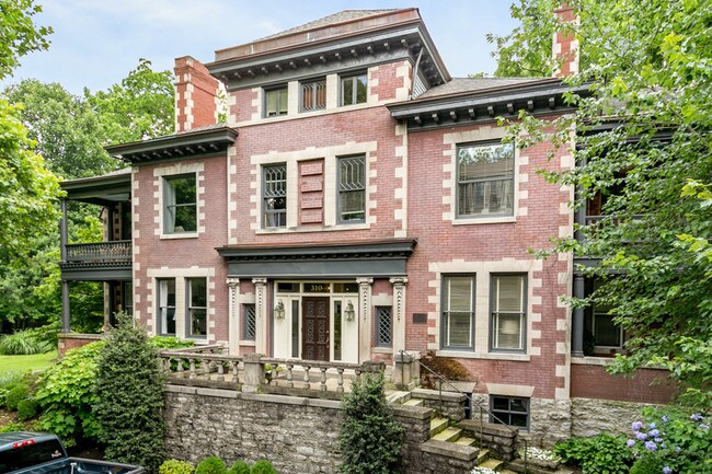 Foto del edificio - 310 Hampton Ct