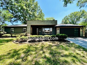 Building Photo - 3707 W 83rd Terrace