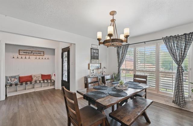 Foto del edificio - 8701 Canyon Crest Rd