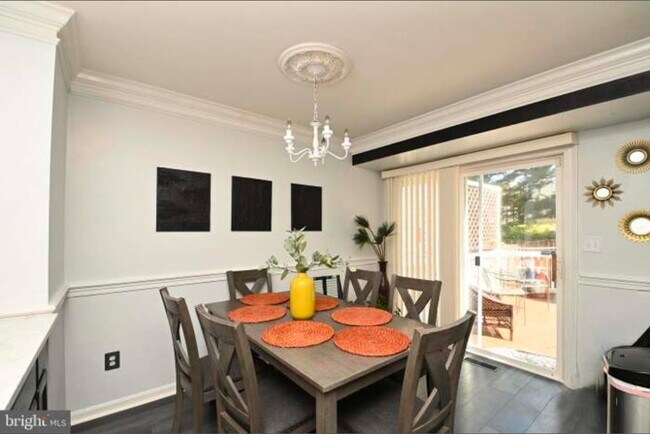 Kitchen - 16889 Toms River Loop