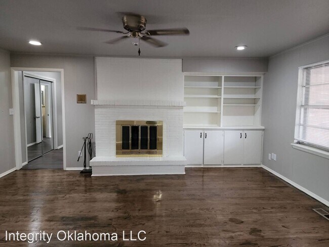 Foto del edificio - 4 br, 3 bath House - 4420 NW 27th